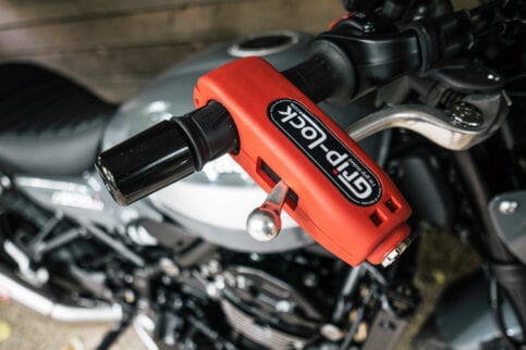 Grip-Lock motorcycle throttle lock