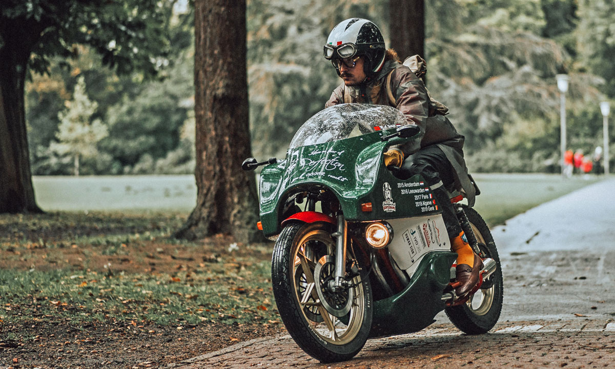 Suzuki GXS400 custom